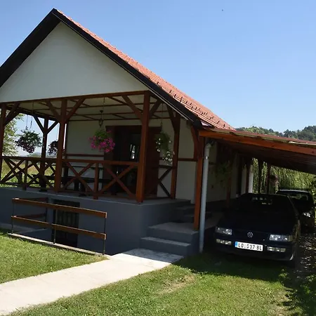 بيت للعطل Kucica Na Drvetu Banja Koviljača