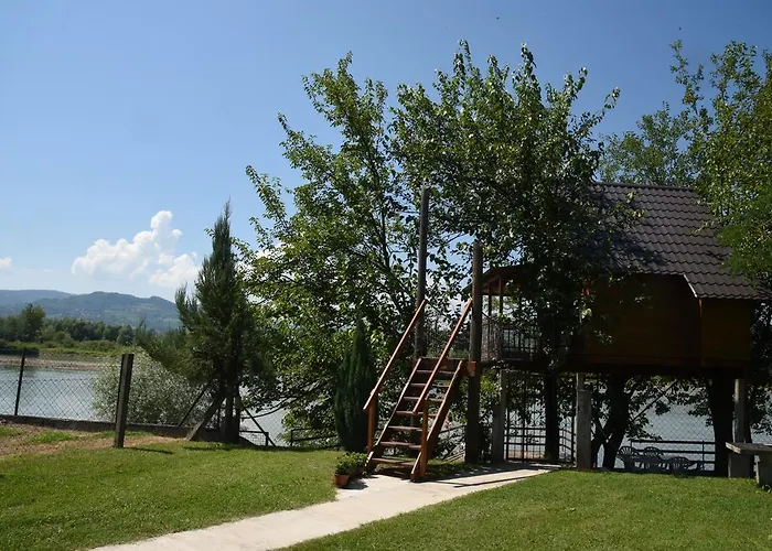 Nyaraló Kucica Na Drvetu Banja Koviljača