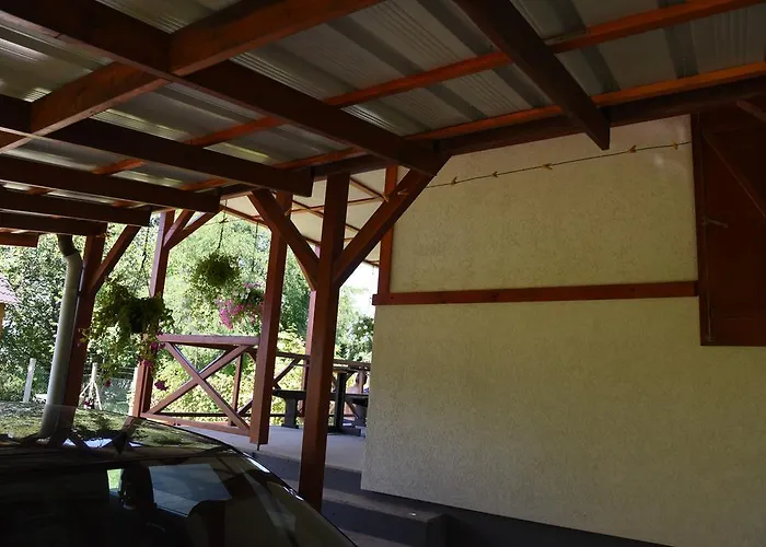 Kucica Na Drvetu 別荘 *