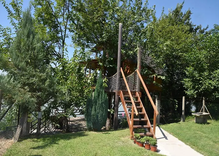 Nyaraló Kucica Na Drvetu Banja Koviljača